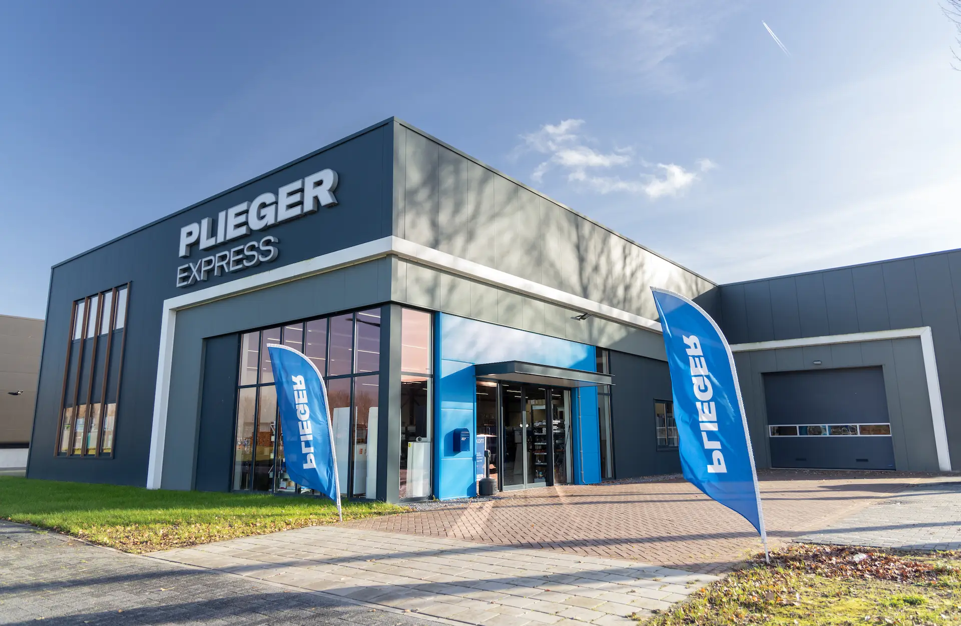 Plieger Expres voorgevel | Fotografie DC-Media (1)